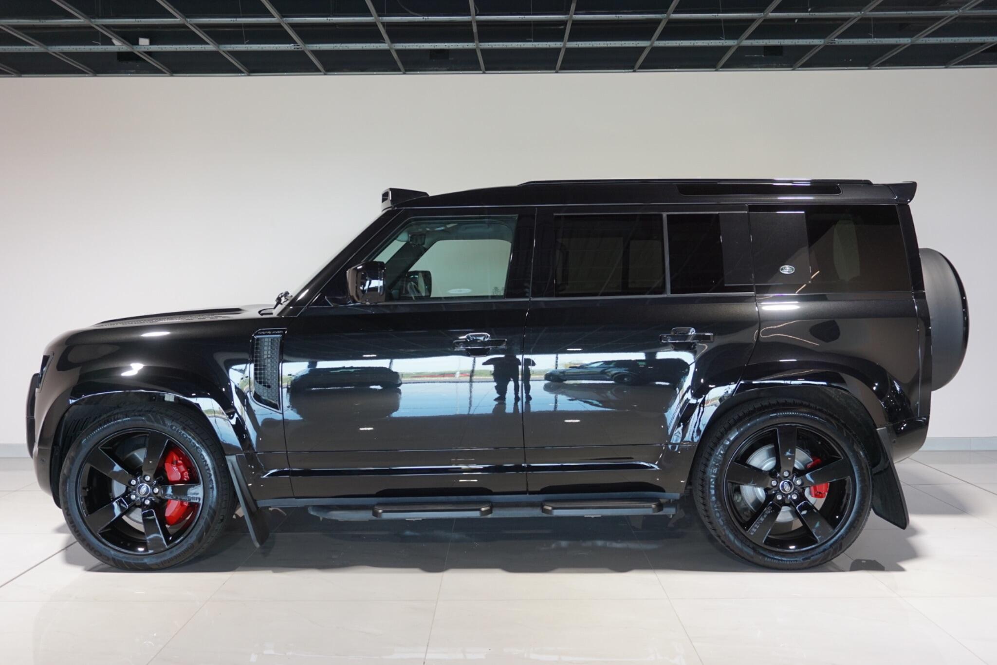 Land Rover Defender 110 3.0 D250 MHEV XS Edition SUV 5dr Diesel Auto 4WD Euro 6 (s/s) (250 ps)